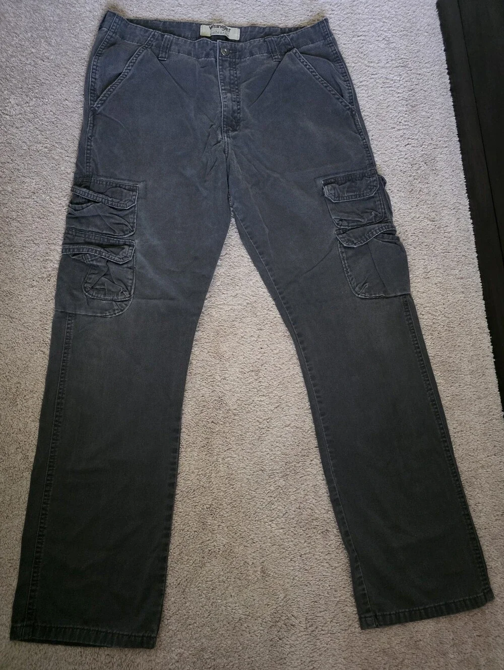 Wrangler Authentics Men’s Faded Black Grey Cargo Pants 34x34 Y2K Streetwear